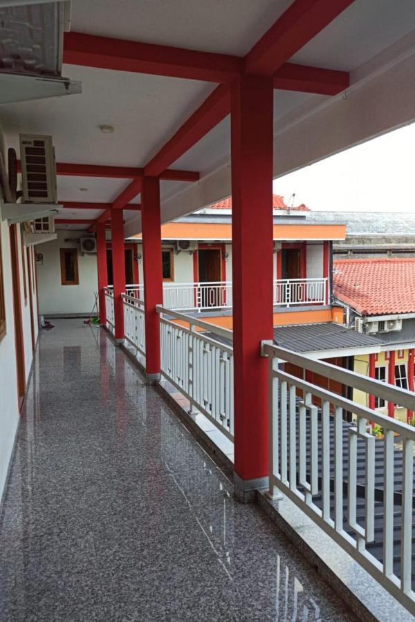 Hotel Harmony House Syariah Near Alun Alun Pati Mitra Reddoorz Exterior foto